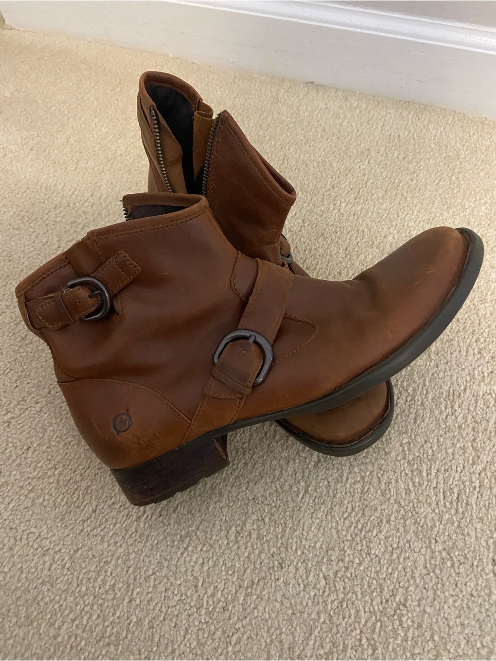 Born leather booties 11.5